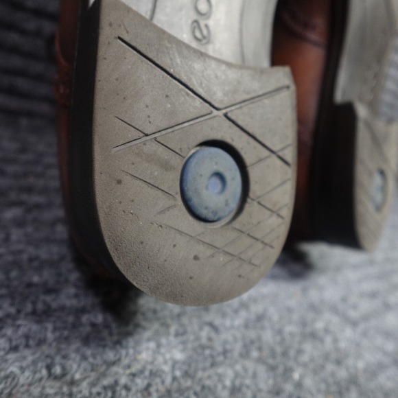 Ecco Shoes Mens 9 Brown Leather Brogue Wingtip Business Casual Dress Shoe - Picture 9 of 14